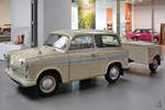 Ein IFA Trabant 600 Kombi mit Anhänger ist im August Horch Museum Zwickau ausgestellt.