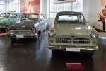 rechts:  Ford Taunus 12M, Auto & Uhrenwelt Schramberg, 6.3.11  Baujahr 1957  38 PS aus 1164 ccm  110 km/h schnell    links:  Ford Taunus 17M de Luxe P2, Auto & Uhrenwelt Schramberg, 6.3.11  Baujahr