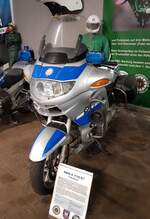 =BMW R 1150 RT, ausgestellt im Polizei-Oldtimer-Museum Marburg, Oktober 2023. 