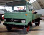 MB 608 steht bei den Retro Classics 2017 in Stuttgart, März 2017
