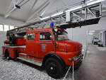 Diese Daimler-Benz (322 Kurzhauber) Kraftdrehleiter DL30 befindet sich im Oldtimermuseum Prora.