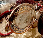 =Tankemblem des Dürkopp-Motorrades, gesehen im Zylinderhaus in Bernkastel-Kues, 04-2023