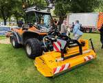 =Aebi Terratrac der  Die Autobahn GmbH  ausgestattet mit M�thing Vario-Mulcher, steht beim Hessentag in Fulda, 06-2026