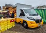 =Fiat Ducato des Käsehändlers WISSMANN steht auf dem Wochenmarkt in Wiesbaden, 12-2025