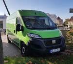 =Fiat Ducato von DIEKMANN-Bau steht auf einer Baustelle in Melsungen, 10-2022