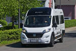 Fiat Ducato Wohnmobil, unterwegs bei herrlichem Wetter.