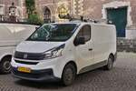 Fiat Talento, steht nahe einer Baustelle. 10.2026