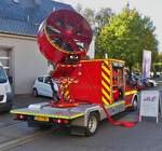 Ford Transit, MGV 3, Nutzfahrzeug mit aufgebautem Gro�ventilator, zur Bel�ftung von Tunnelanlagen, Gro�r�umigen Geb�uden und Tiefgaragen.