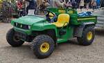 =John Deere Gator, eingesetzt beim Adventsmarkt in Laubach, 11-2025