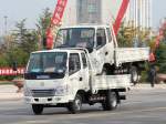 So liefert man mit einem Fahrer zwei KAMA-Transporter aus; in Shouguang, 6.11.11