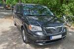 Lancia Voyager, aufgenommen an einem Feldweg. 05.2026