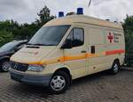 =MB Sprinter als ausgemusterter Rettungswagen des DRK steht im Juli 2021 zum Verkauf