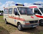 =MB Sprinter vom BRK KV SCHWANDORF steht auf dem Parkplatz der RettMobil im Mai 2022