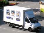  Heimw�rts  ist dieser MB-Kastenwagen aus dem Bezirk V�cklabruck auf der B143 unterwegs; 090617