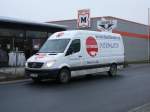 MB Sprinter der Autovermietung Buchbinder am Rasthof Werneck, 16.12.2008