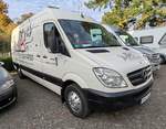 =MB Sprinter von PETIT PARIS steht im November 2025 in Laubach