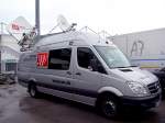 MB-Sprinter als �bertragsungswagen anl�sslich des Europacupspieles SV-Josko Ried gegen Br�ndby;110728
