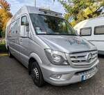 =MB Sprinter von PETIT PARIS steht im November 2025 in Laubach