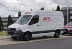 =MB Sprinter der Autovermietung AVIS steht im August 2020 in Künzell