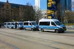 Polizei Hessen Mercedes Benz Sprinter am 05.03.22 in Frankfurt am Main