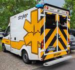 =MB Sprinter der Firma STRYKER, abgestellt auf dem Parkplatz der RettMobil im Mai 2024
