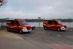 Feuerwehr Mainz Mercedes Benz Sprinter ELW der Wachen 1 und 2 am 31.12.25 beim Silvester Abschwimmen 2025 in Mainz am Rheinufer