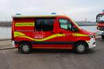 Feuerwehr Mainz Mercedes Benz Sprinter ELW der Wachen 1 (Florian Mainz 1/11/1) am 31.12.25 beim Silvester Abschwimmen 2025 in Mainz am Rheinufer