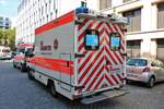 Die Johanniter Mercedes Benz Sprinter RTW (17/85-2) am 11.08.18 beim Osthafen Festival in Frankfurt am Main