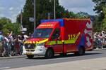 Mercedes Benz Sprinter, Krankenwagen des CGDIS, war bei der Militärparade in der Stadt Luxemburg zu sehen. 23.06.2023.