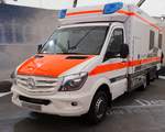 Ein Mercedes Benz Sprinter RTW am 12.05.17 auf der RettMobil in Fulda