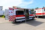 Die Johanniter Regionalverband Offenbach Mercedes Benz Sprinter ELW (Akkon Kreis Offenbach 33-11-1) am 08.06.24 beim Tag der offenen Tür zum 50 jährigen Jubiläum