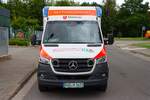 Malteser Oestrich-Winkel/Rheingau-Taunus-Kreis Mercedes Benz Sprinter RTW 12/83 am 04.05.25 beim Tag der offenen Tür der Feuerwehr Rüdesheim