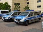 Zwei Polizei Hessen Mercedes Benz Vito am 26.09.15 auf der IAA in Frankfurt am Main