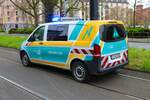 VGF Fahrstromtechnik Mercedes Benz Vito ELW am 15.04.23 beim Abschalten der Oberleitung in Frankfurt am Main.