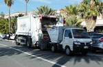 =Piaggio Porter als Müllfahrzeug bringt den in den kleinen Gassen von Nizza gesammelten Müll zu dem großen Iveco-Müllfahrzeug, 09-2017