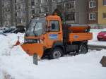 Am 11.Februar 2010 gab es in Bergen/Rügen für den kleinen Multicar noch genügend Schnee zum schieben.