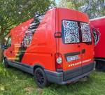 =Opel Movano von SUICZIDE-MONKEYS steht beim US-CAR-TREFFEN in Bardowick, 06-2024