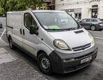 Opel VIvaro A der ersten Generation (Basierend auf dem Renaut Trafic Mk2). Foto: Mai, 2025.