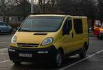 Opel Vivaro Mk1 in der Farbe Corn Yellow (Maisgelb), gesehen in 01.2026