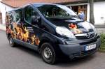Opel Vivaro von der Gaststätte KNESHECKE steht vor dem Bürgerhaus in Dipperz, Mai 2014
