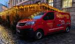 =Opel Vivaro vom HUEPFBURGENVERLEIH steht im Dezember 2024 in Plauen