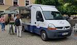 =Renault Master von Fischzucht ALPENLAND steht im Juni 2022 auf dem Marktplatz in Bad Reichenhall