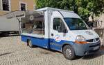 =Renault Master eines Fischh�ndlers steht beim Wochenmarkt in Bad Reichenhall, 08-2026