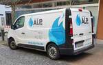 =Renault Trafic der Firma ALP steht im März 2022 in Würzburg