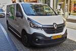 Renault Trafic, stand am Stra�enrand. 07.2025