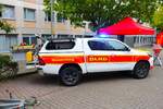 DLRG Toyota Hilux GW-Wasserrettug (Pelikan Frankfurt 55/58-2) am 03.10.24 beim Tag der offenen Tür der Feuerwehr Bonames
