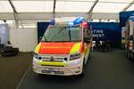 Rettungsdienst Höxter VW Crafter RTW am 13.05.22 auf der Rettmobil in Fulda