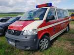 =VW T 5 als MTF der Feuerwehr von GEISMAR im EICHSFELD abgestellt auf dem Parkplatz der RettMobil 2022 in Fulda, 05-2022