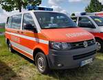 =VW T 5 als MTW der Feuerwehr BRANDENBURG/HAVEL gesehen in Fulda anl. der RettMobil im Mai 2022