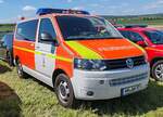 =VW T5 als MTW der Feuerwehr HAMELN, abgestellt auf dem Parkplatz der 2025er Rettmobil in Fulda
